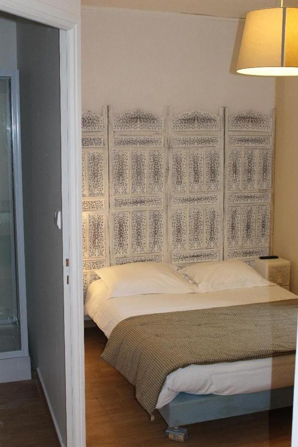 Hotel Le XIV Pontorson Esterno foto